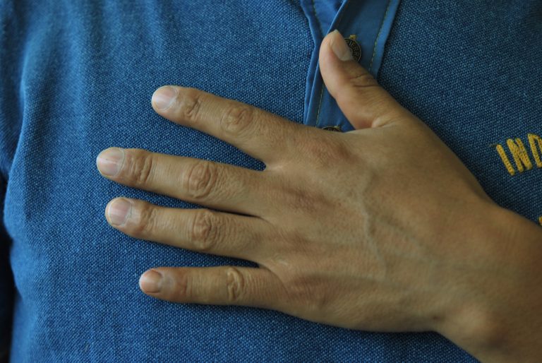 prosthetic pinky finger